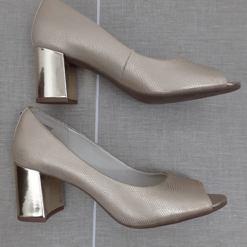 ANNE KLEIN "Megan" Vegan Block Glam Heels 8m  $35